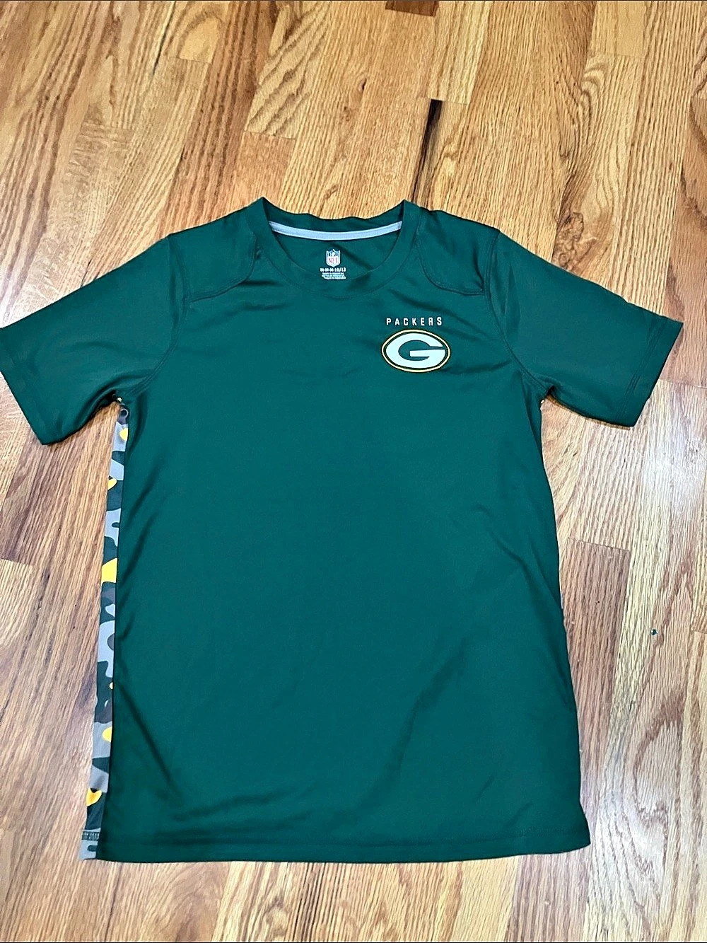 NFL Green Bay Packers Kids NFL T-shirt Camo Short Sleeve Tee Size Medium 10/12 E